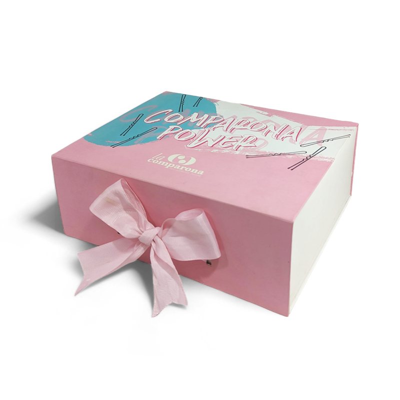 Caja plegadizas combinadas La Comparona 7.5 x 9.5 x 3.5 lazo full size